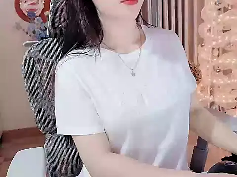 Agnelyn    online show from April 2026 12:33:02 PM
