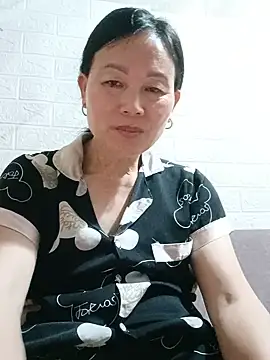 Snapshot of Kiss_love2 chatting on May 2026 01:59:01 PM Kiss love2 online show from May 2026 01:59:01 PM