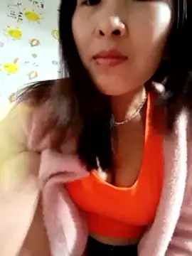 Snapshot of Ella_lee18 chatting on February 2026 02:51:02 AM Ella lee18 online show from February 2026 02:51:02 AM