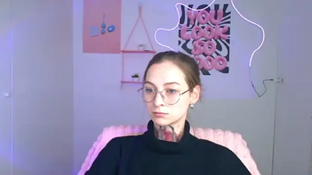 Esmi Winter online show from February 2026 06:12:02 AM