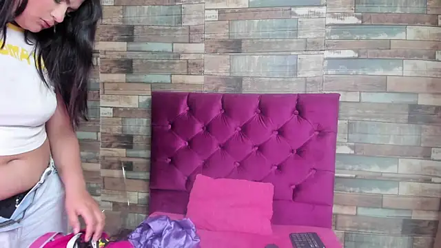 Kitty Tits online show from February 2026 12:23:02 PM