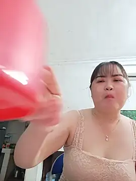 Kee-kimlee online show from May 2026 02:07:02 AM