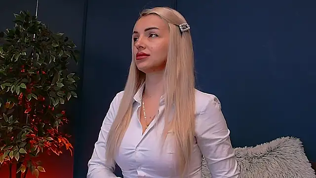 DeeaVIP online show from May 2026 05:12:01 AM