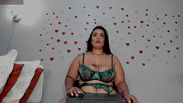 Britanny W online show from May 2026 07:53:02 PM