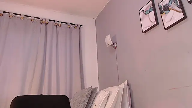 Britanny W online show from July 2026 07:27:02 PM