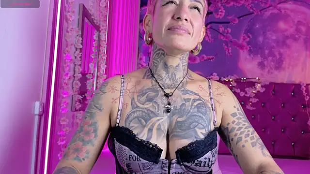 Snapshot of Everlyn_sexx chatting on February 2026 01:52:02 PM Everlyn sexx online show from February 2026 01:52:02 PM