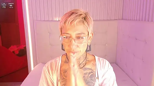 Snapshot of Everlyn_sexx chatting on March 2026 01:37:01 PM Everlyn sexx online show from March 2026 01:37:01 PM