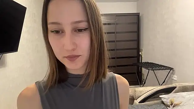 Snapshot of VickieKush chatting on July 2026 07:04:01 AM VickieKush online show from July 2026 07:04:01 AM