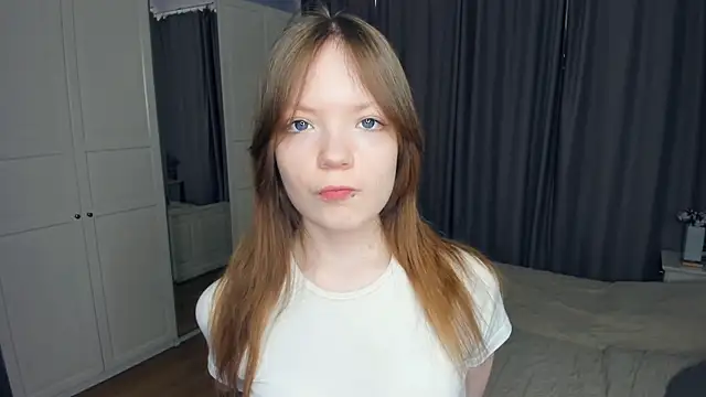 LavenderMitten online show from March 2026 07:25:02 AM