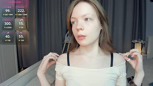 Snapshot of LavenderMitten chatting on May 2026 05:46:02 AM LavenderMitten online show from May 2026 05:46:02 AM
