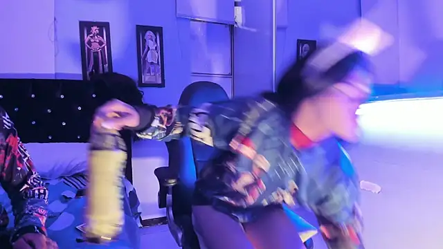 thonixxandluna online show from February 2026 03:33:01 AM