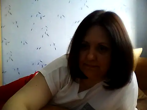 LockyCharm111 online show from May 2026 01:18:02 PM