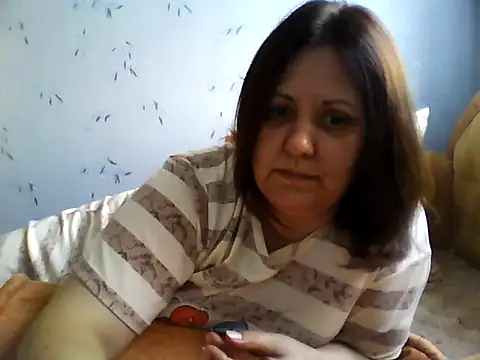 LockyCharm111 online show from July 2026 04:24:01 PM
