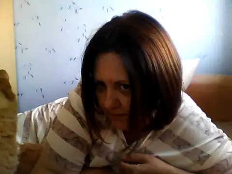 LockyCharm111 online show from July 2026 04:32:02 AM