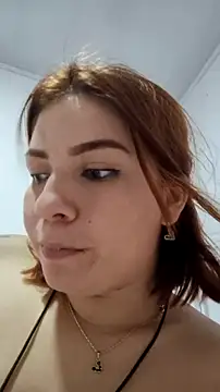 alessia dolce online show from April 2026 12:27:01 AM