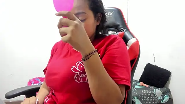 QueenNyxx online show from April 2026 02:30:01 PM