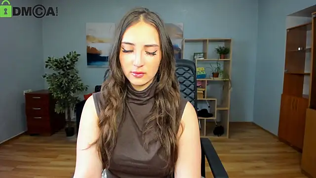 Effy Royse online show from June 2026 05:32:02 AM