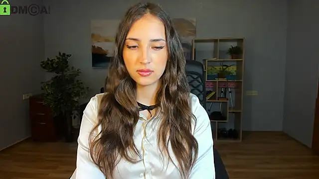 Effy Royse online show from July 2026 05:32:01 AM