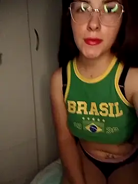 Snapshot of Luna33- chatting on March 2026 10:02:02 PM Luna33- online show from March 2026 10:02:02 PM