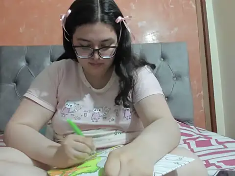 Snapshot of DearestKittyKat chatting on February 2026 04:57:01 AM DearestKittyKat online show from February 2026 04:57:01 AM