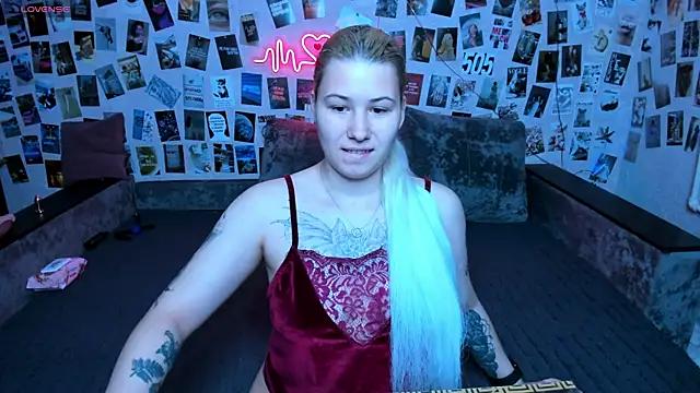 x Ulya1cutex online show from April 2026 05:06:02 PM