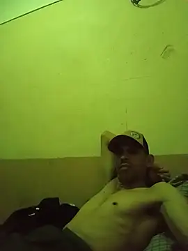 Snapshot of segnini21 chatting on May 2026 08:35:02 PM segnini21 online show from May 2026 08:35:02 PM