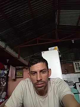 Snapshot of segnini21 chatting on June 2026 07:30:02 PM segnini21 online show from June 2026 07:30:02 PM