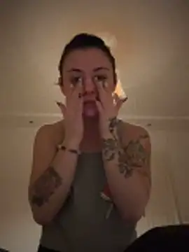 Snapshot of alwayshornyvivi chatting on February 2026 07:14:02 PM alwayshornyvivi online show from February 2026 07:14:02 PM