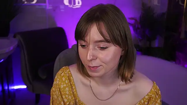 SofiaLuxuryy online show from April 2026 02:42:01 PM