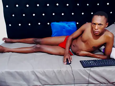 NtandoXx online show from April 2026 12:14:02 PM