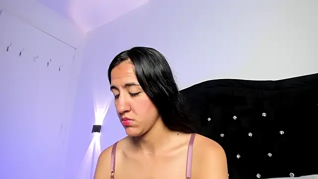 Snapshot of gisell_antonella chatting on May 2026 12:54:02 PM gisell antonella online show from May 2026 12:54:02 PM