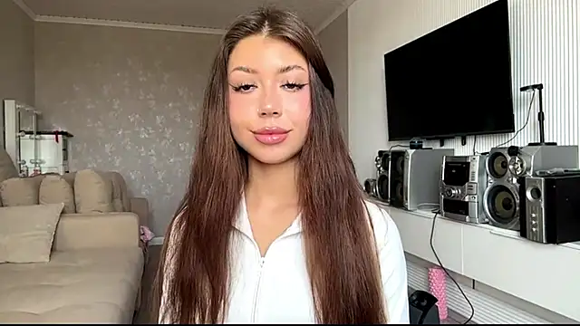 Snapshot of You_Club_Winx chatting on May 2026 07:25:01 AM You Club Winx online show from May 2026 07:25:01 AM
