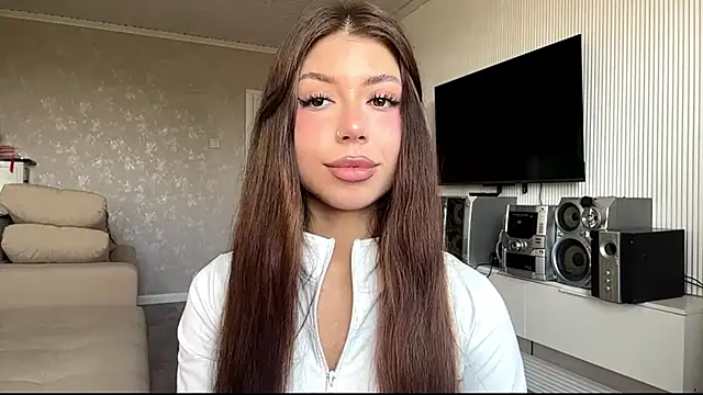 Snapshot of You_Club_Winx chatting on May 2026 07:13:01 AM You Club Winx online show from May 2026 07:13:01 AM