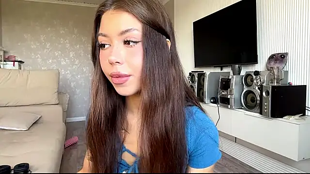 Snapshot of You_Club_Winx chatting on May 2026 07:58:01 AM You Club Winx online show from May 2026 07:58:01 AM