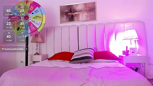 Snapshot of Paulina_johns chatting on February 2026 03:44:02 PM Paulina johns online show from February 2026 03:44:02 PM