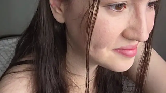 RedginBluebersky online show from April 2026 09:54:01 AM