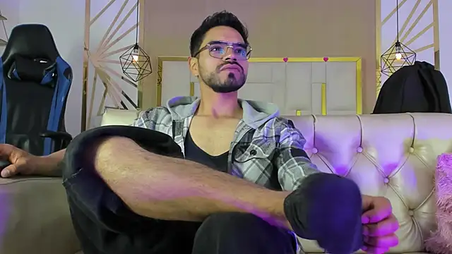 Snapshot of HotPulse_vc chatting on February 2026 12:24:02 PM HotPulse vc online show from February 2026 12:24:02 PM