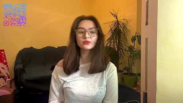 Snapshot of Ashleymons chatting on February 2026 06:15:02 PM Ashleymons online show from February 2026 06:15:02 PM