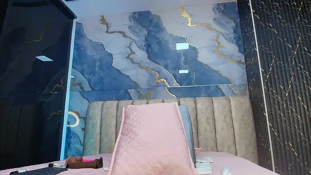 Snapshot of vale_rioss chatting on March 2026 07:14:01 PM vale rioss online show from March 2026 07:14:01 PM