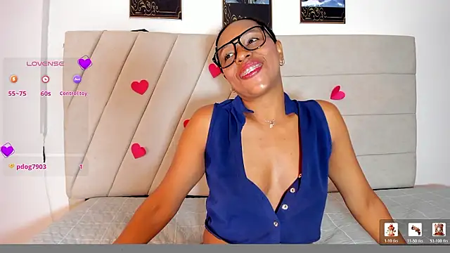 Snapshot of samaraa_smith1 chatting on February 2026 12:14:01 PM samaraa smith1 online show from February 2026 12:14:01 PM