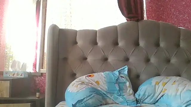 Snapshot of Shailadiess chatting on March 2026 07:01:02 AM Shailadiess online show from March 2026 07:01:02 AM