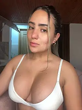 Miilana  online show from April 2026 10:44:01 AM