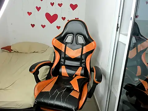 RYAN MYEARZ   online show from March 2026 12:18:01 PM