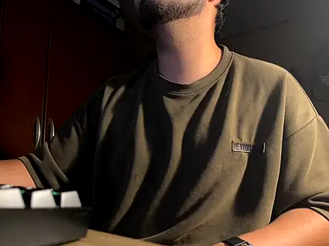 williams0307 online show from March 2026 05:24:01 AM