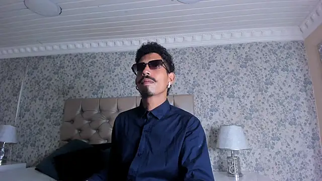 Snapshot of NoaahTylor chatting on February 2026 08:27:01 PM NoaahTylor online show from February 2026 08:27:01 PM