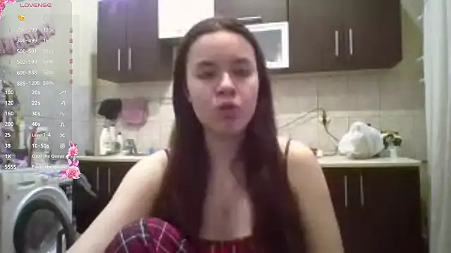 Snapshot of MariiCooper chatting on February 2026 04:28:02 PM MariiCooper online show from February 2026 04:28:02 PM