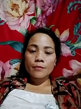 molly-xx online show from May 2026 02:24:02 PM