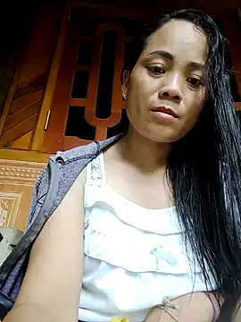 molly-xx online show from June 2026 03:47:02 AM
