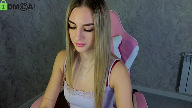 Snapshot of Silen_Tori chatting on March 2026 07:48:02 AM Silen Tori online show from March 2026 07:48:02 AM