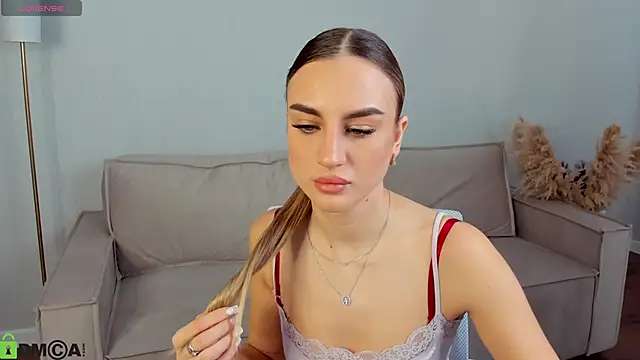 Snapshot of Silen_Tori chatting on March 2026 03:11:02 AM Silen Tori online show from March 2026 03:11:02 AM